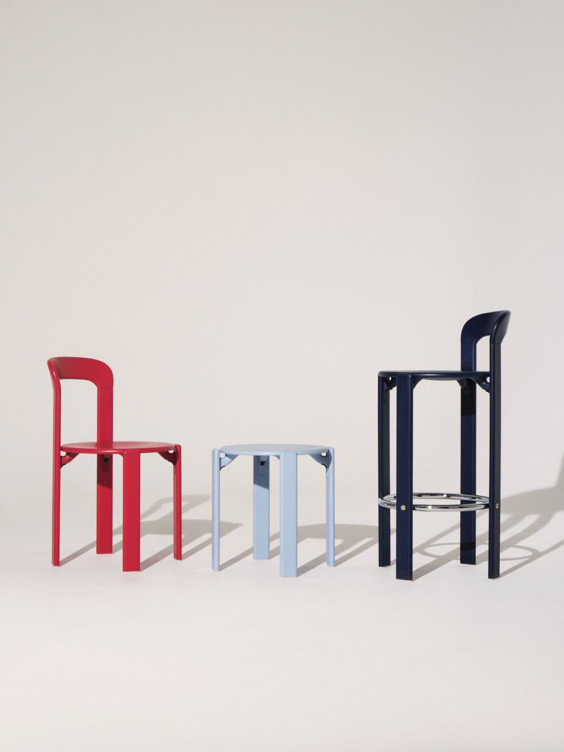Rey Barstool Bar Stool H97cm Hay | Scarlet red water-based